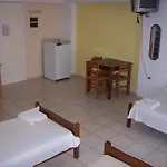 Petros Lägenhetshotell Poros (Kefalonia)