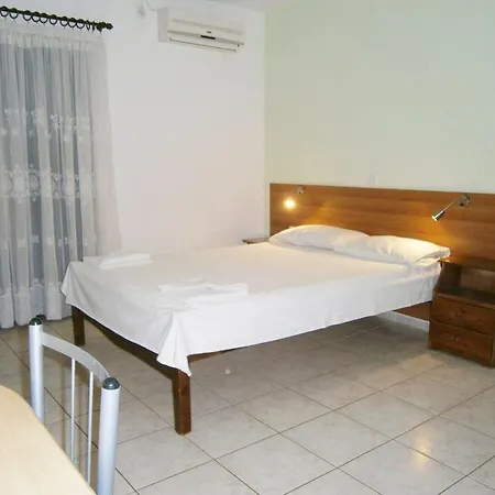 Petros Lejlighedshotel Poros (Kefalonia)