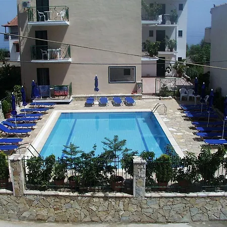 Lejlighedshotel Petros 3*