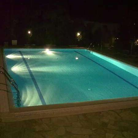 Апарт-отель Petros