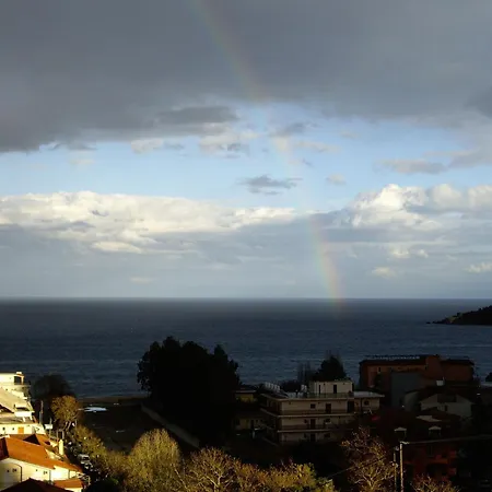 Апарт-отель Petros 3*