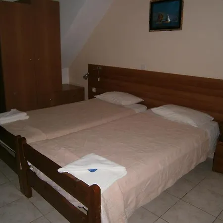 Апарт-отель Petros 3*