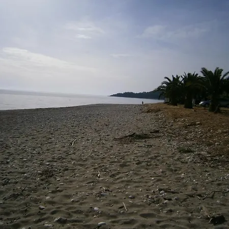 Petros Апарт-отель Порос